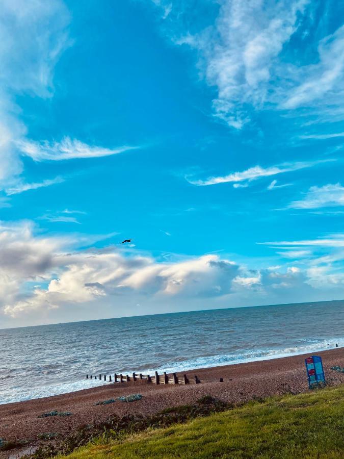 Beautiful Bexhill Cottage With Garden 3 Mins Walk To Beach 외부 사진