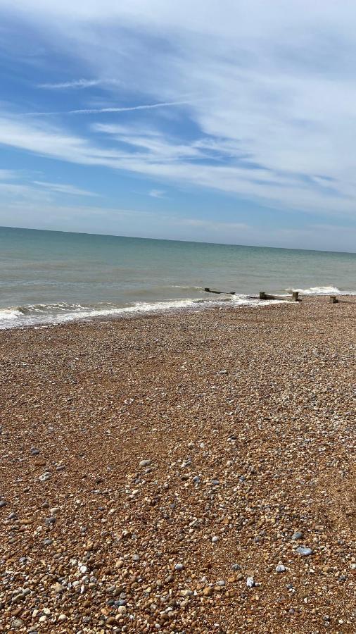 Beautiful Bexhill Cottage With Garden 3 Mins Walk To Beach 외부 사진