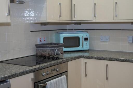 Beautiful Bexhill Cottage With Garden 3 Mins Walk To Beach 외부 사진