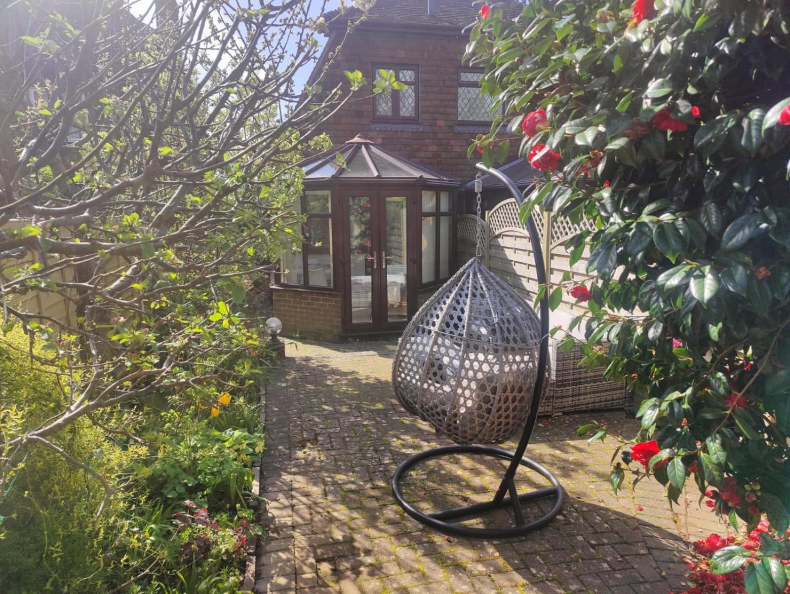 Beautiful Bexhill Cottage With Garden 3 Mins Walk To Beach 외부 사진