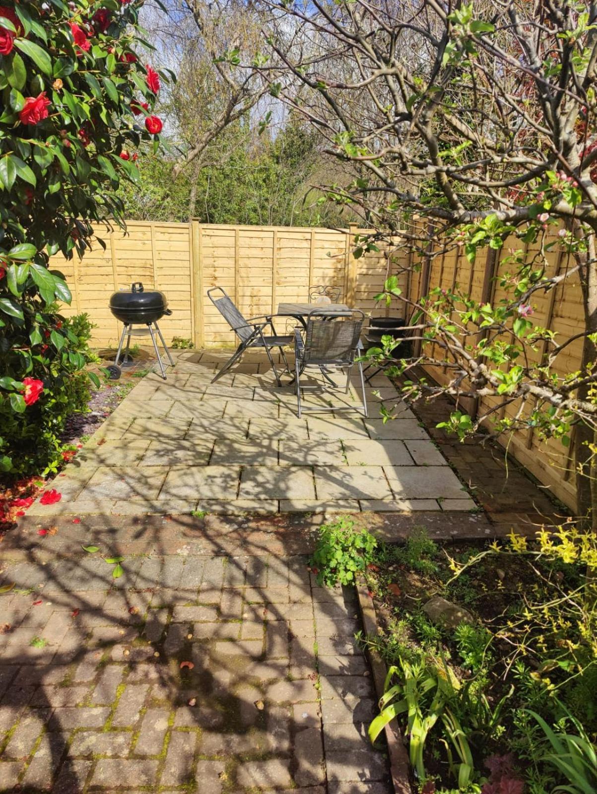 Beautiful Bexhill Cottage With Garden 3 Mins Walk To Beach 외부 사진