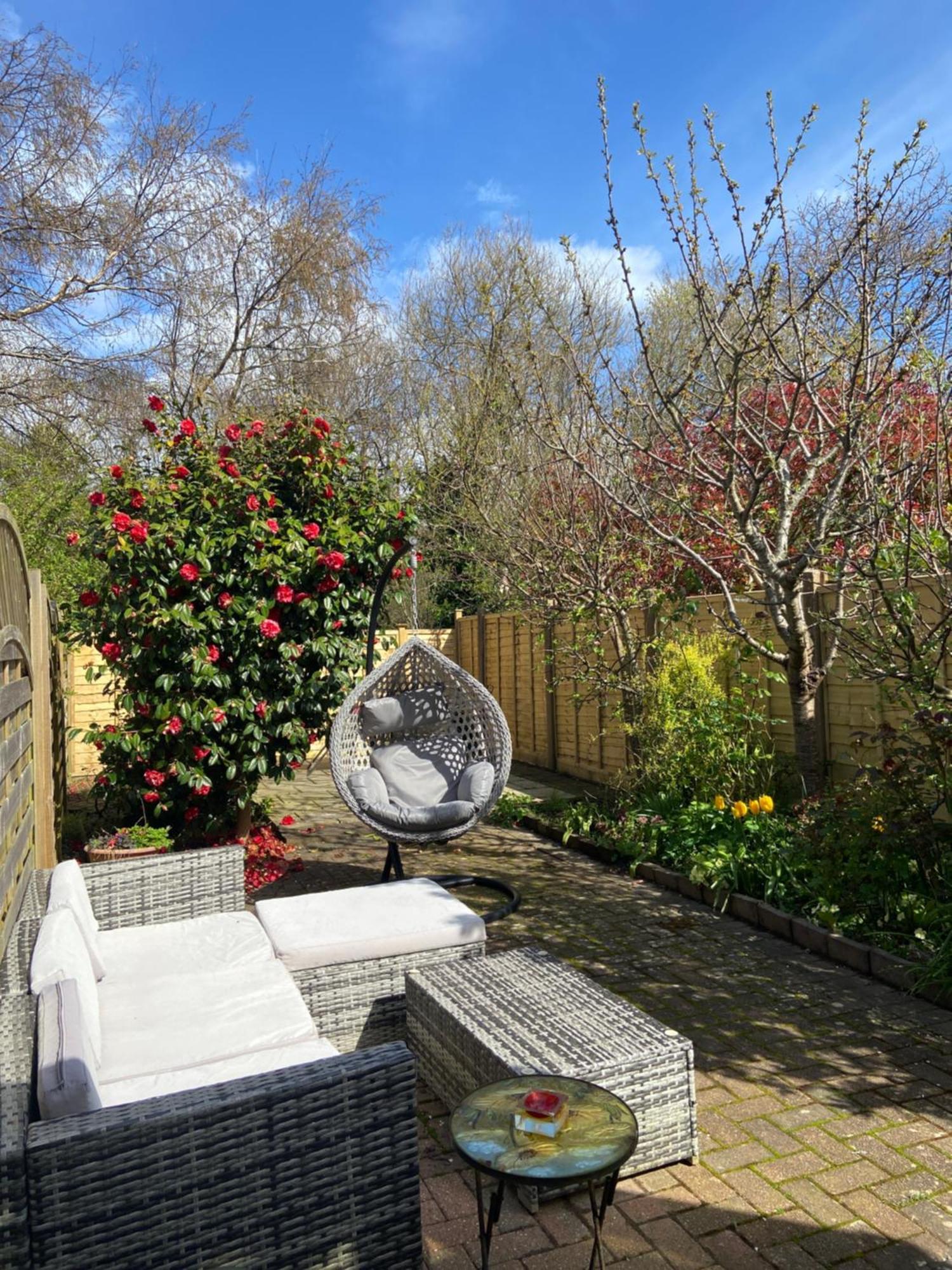 Beautiful Bexhill Cottage With Garden 3 Mins Walk To Beach 외부 사진